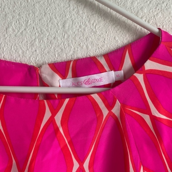 *NWOT* ALICE & TRIXIE 100% silk dress ***DESIGNER*** - Picture 6 of 13